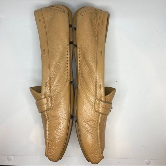 Prada loafers with buckle and rubber sole - Picture 2 of 9